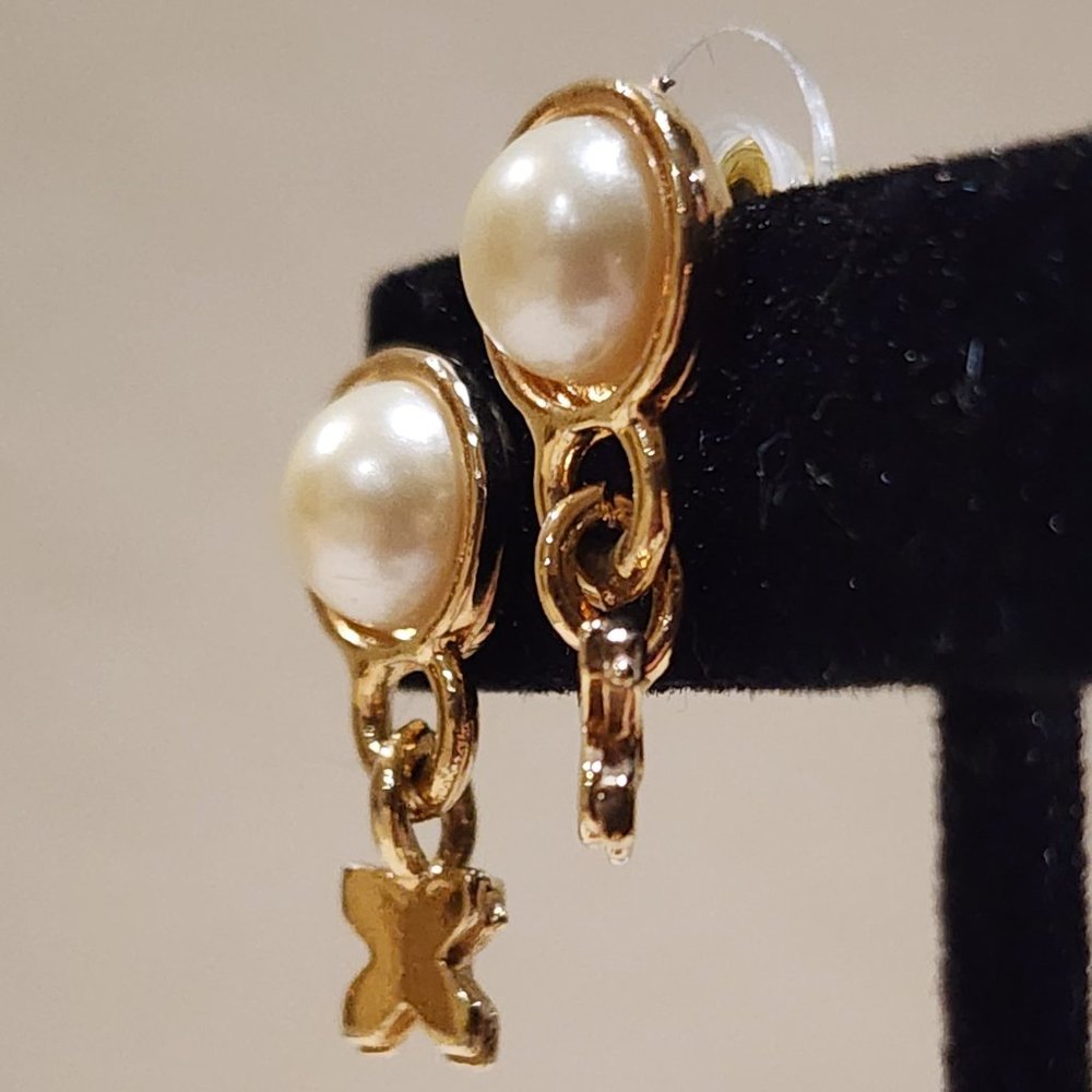 Shiny Gold Faux Pearl Cabochon Stud with X Dangle Pierced Earrings